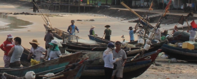 T&ocirc;m- hum- cap- ben- Cua- Tung- 8