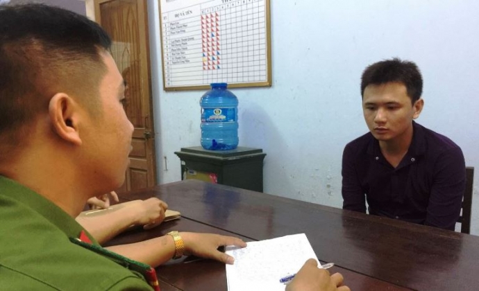 Vu- khong- che- giam- doc- cuop- tien- Ke- cuop- l