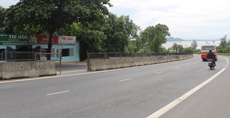 Thao- luoi- chong- loa- QL1- qua- Phu- Loc- De- ng