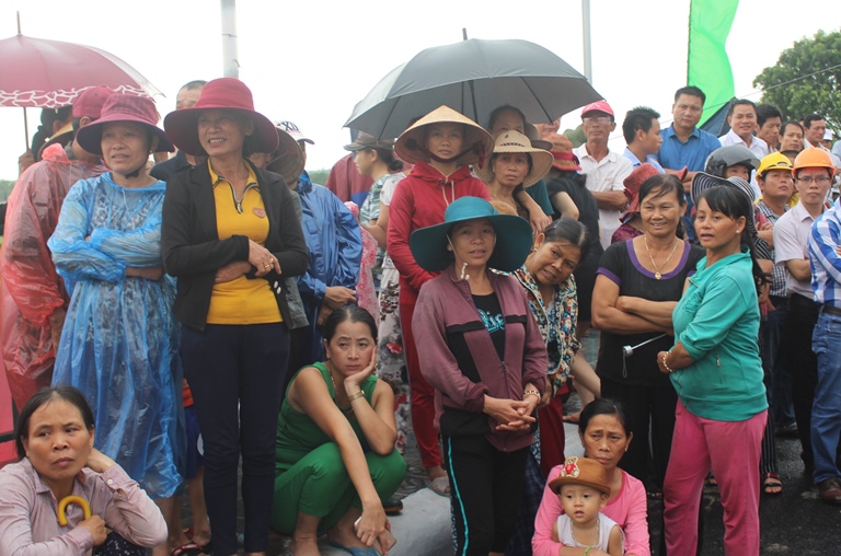 Thu- truong- Le- Dinh- Tho- phat- lenh- thong- xe-