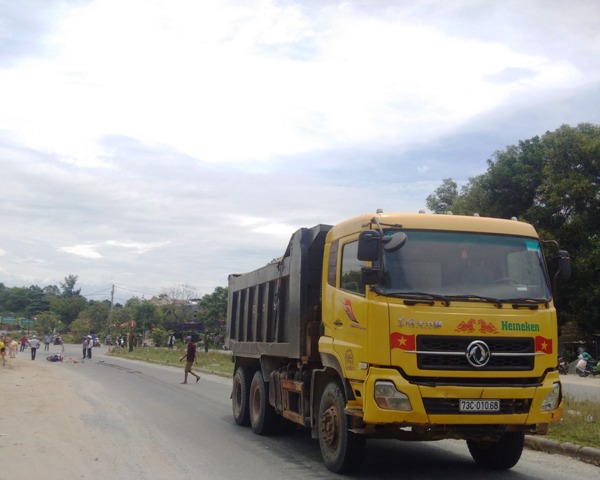 Xe- tai- dam- xe- may- tren- duong- Vo- Van- Kiet-