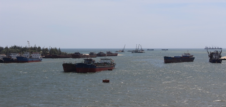 Truc- vot- qua- ngu- loi- nang- 240kg- o- cua- bie