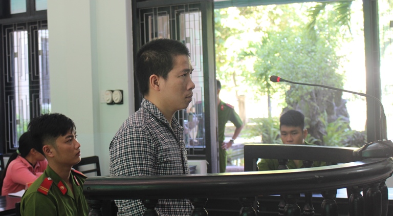 Ga- duc- dong- hiep- dam- em- gai- ong- chu- linh-