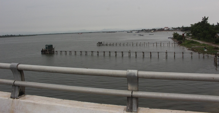 Nguoi- dan-Quang- Tri- khan- truong- chang- chong-