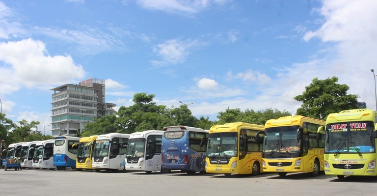 Bat- nhao- hoat- dong- xe- hop- dong- open- tour- 