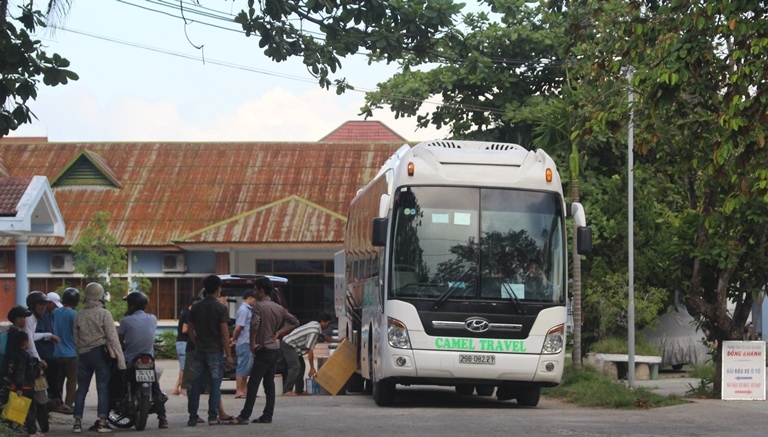 Bat- nhao- hoat- dong- xe- hop- dong- open- tour- 