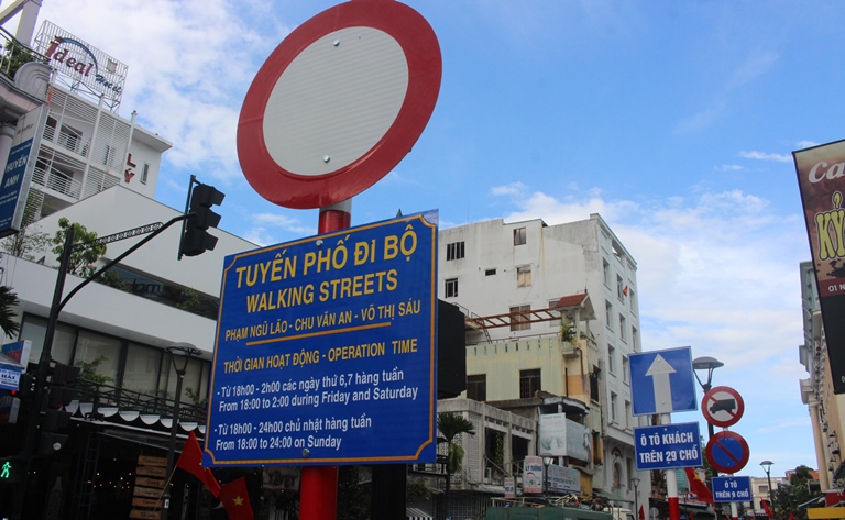 Chinh- thuc- khai- truong- pho- di- bo- khu- pho- 