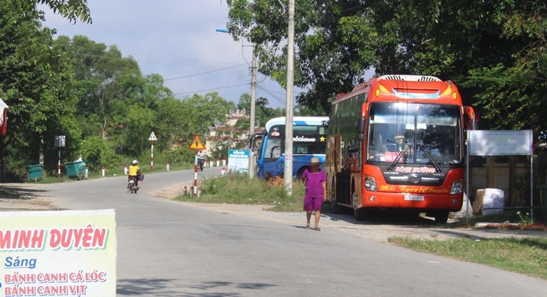 Xe- tuyen- co- dinh- hoat- dong- bat- nhao- o- Hue