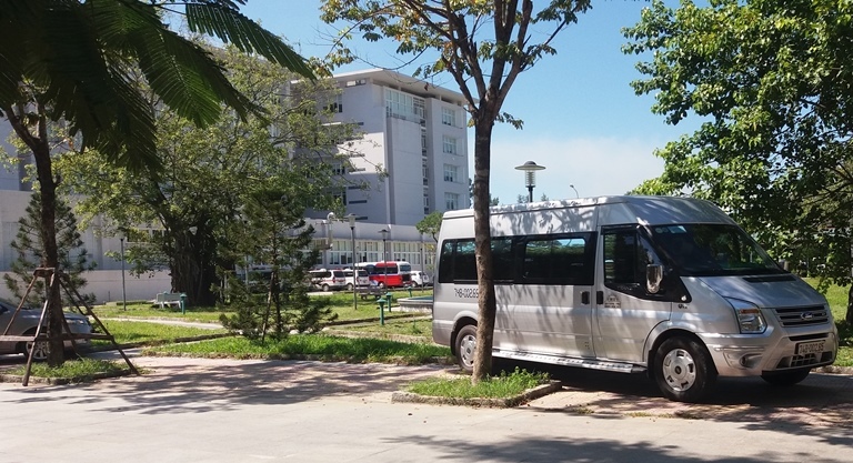 Can- canh- xe- hop- dong- dua- nhau- bat- khach- t