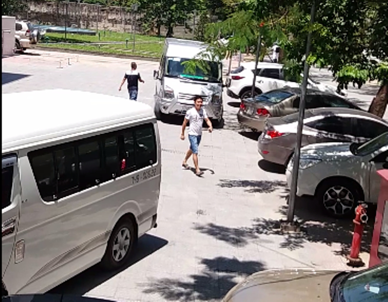 Can- canh- xe- hop- dong- dua- nhau- bat- khach- t