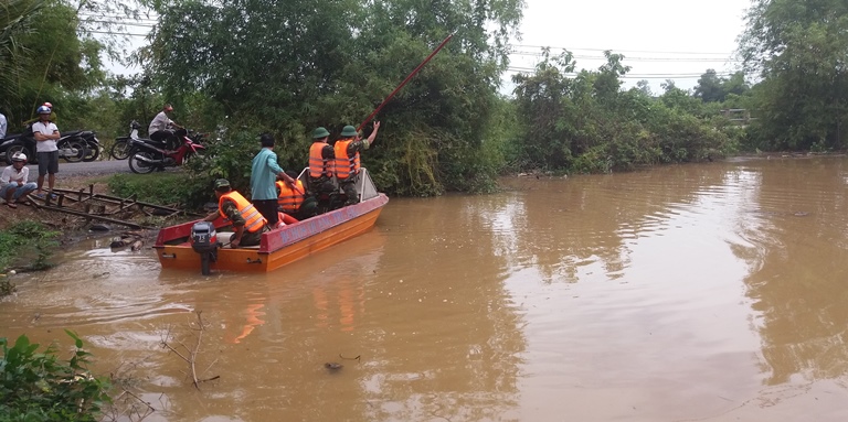 Hang- chuc- bo- doi- van- dang- tim- kiem- nam- si