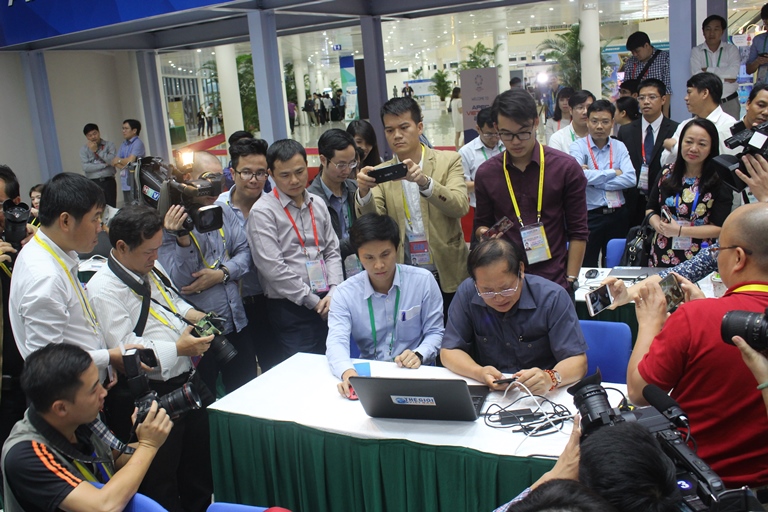 Bo- truong- Truong- Minh- Tuan- vi- hanh- Trung- t