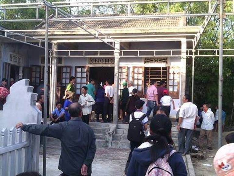 Nam- thanh- nien- o- Hue- chay- den- do- tu- thieu