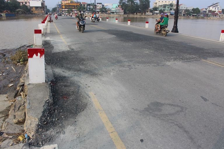 Hue- Mat- duong- Dap- Da- lai- tan- nat- duong- Hu