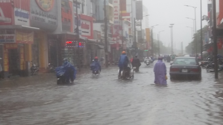 Hue- Mat- duong- Dap- Da- lai- tan- nat- duong- Hu