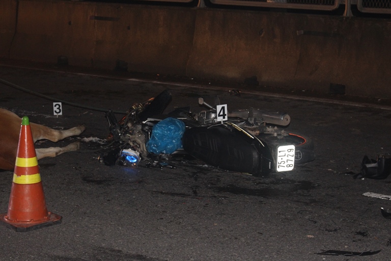 Xe- may- tong- bo- tren- QL1- Bo- chet- tai- cho- 