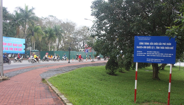 Cau- Phu- Xuan- duoc- sua- chua- mo- rong- tu- 4- 