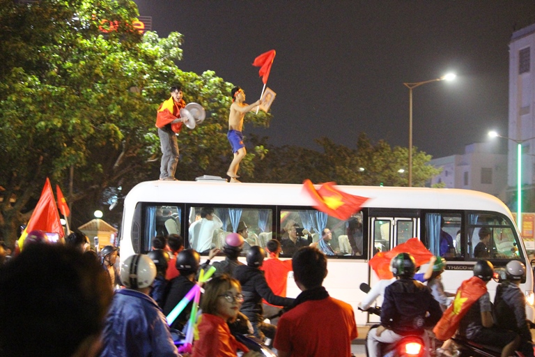 Sau- chien- thang- U23- Viet- Nam- CSGT- Hue- vat-