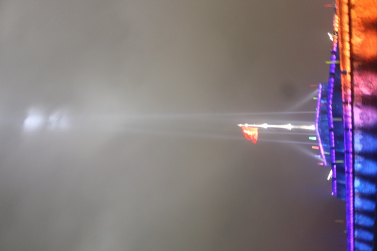 Xem- tran- dia- sung- than- cong- dong- loat- khac