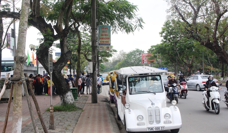 Xe- tra- hinh- chiem- ben- xe- cho- khach- du- lic