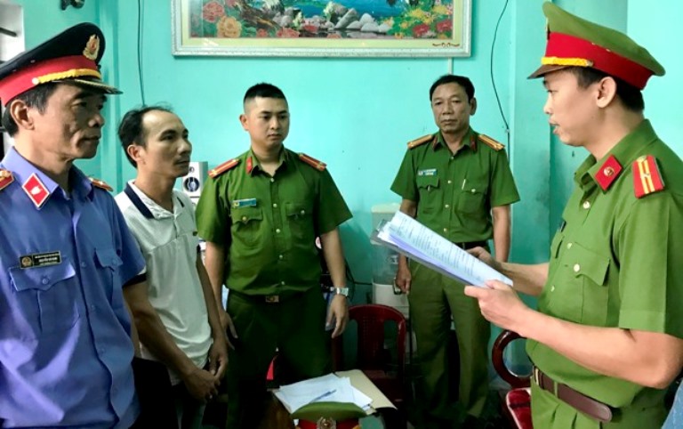 Bat- them- 2 - doi- tuong- trong- vu- danh- bac- g