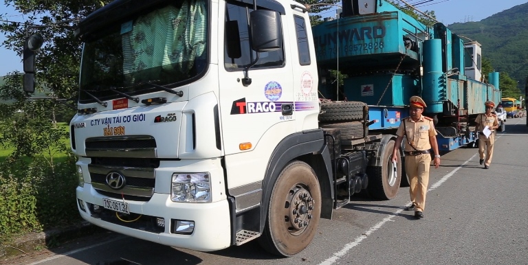 Lai- phat- hien- 2- xe- dau- keo- Hai- Son- cho- q