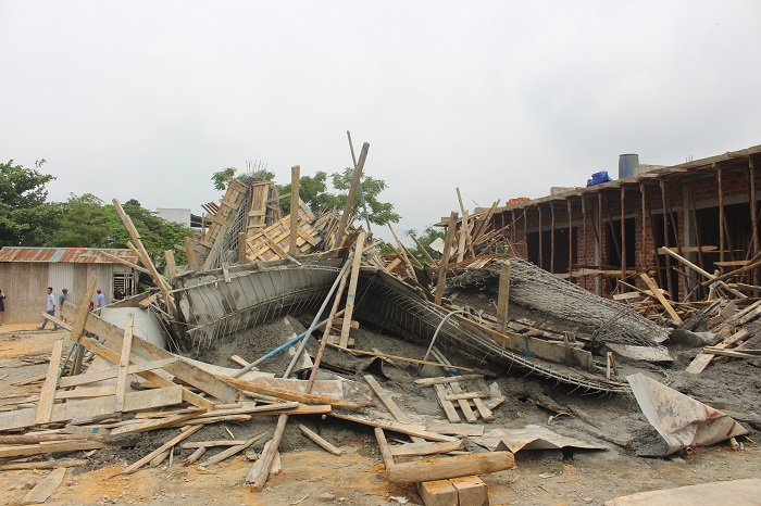 Hien- truong- sap- gian- giao- thi- cong- xay- dun