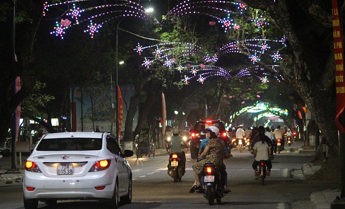 Co- do- Hue- ron- rang- don- khach- ve- khai- hoi-