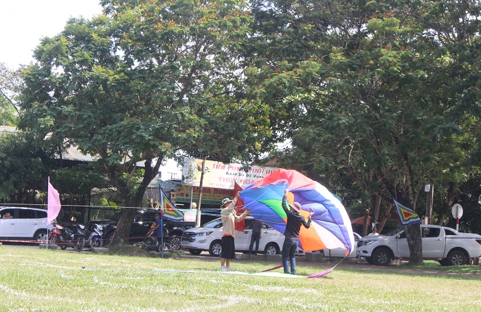 Gac- lai- muon- phien- bay- cao- cung- dieu- Hue- 