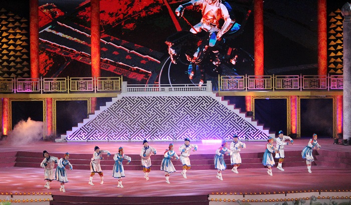 Hue- gia- ban- bang- khuc- hat- an- tinh- 10