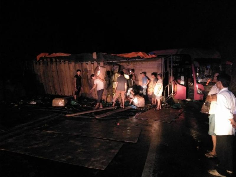 Nan- nhan- vu- TNGT- xe- khach- tren- duong- tranh