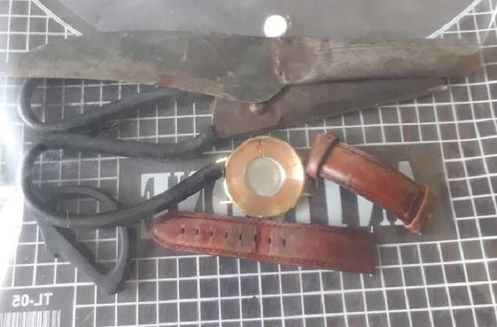 Ga- trai- la- xong- vao- khong- che- nu- nhan- vie