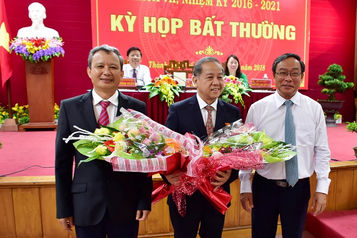 Thua- Thien- Hue- hop- phien- bat- thuong- bau- ta