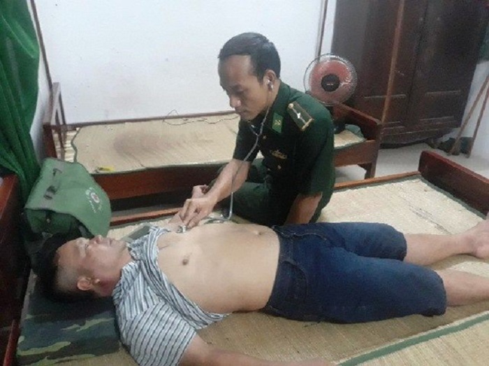 Cuu- 9- ngu- dan- tren- tau- ca- chim- o- cua- bie