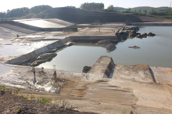 Bao- gio- sua- chua- khan- cap- xong- tran- xa- lu