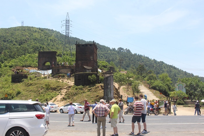 Chiem- nguong- cum- cong- trinh- phong- thu- thoi-