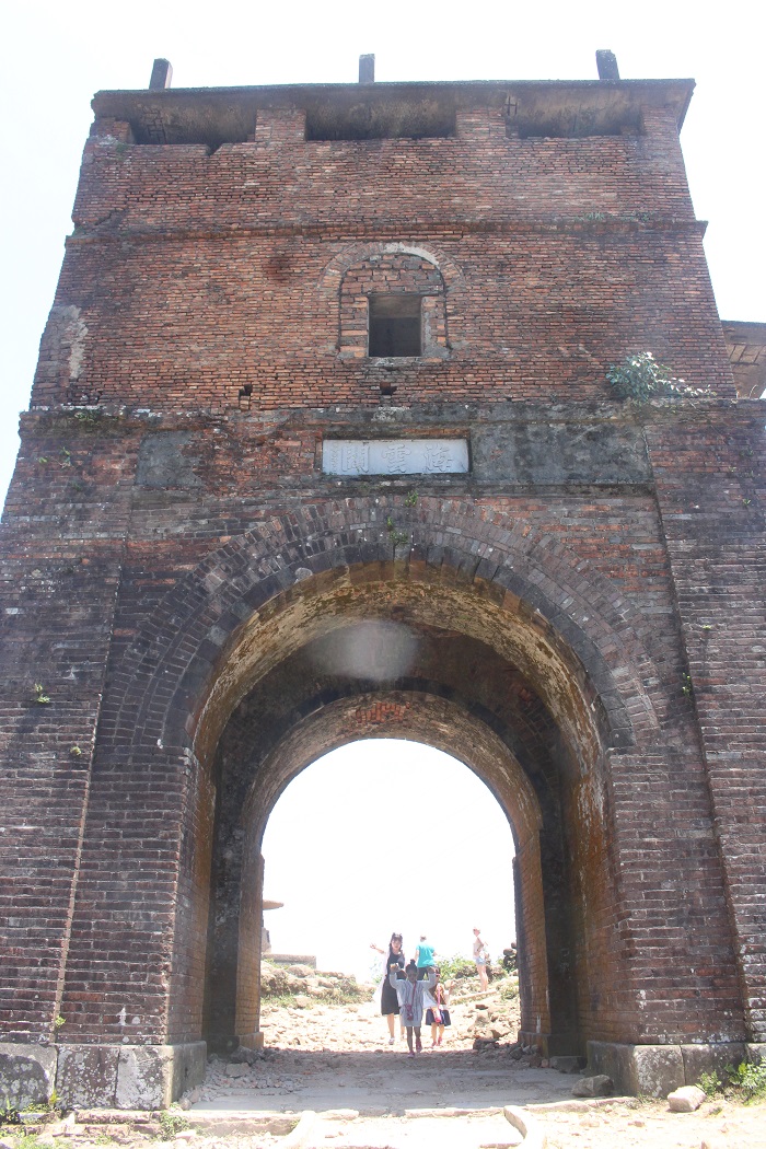 Chiem- nguong- cum- cong- trinh- phong- thu- thoi-