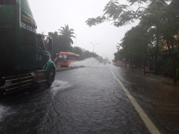 Mua- nhu- trut- gay- ngap- cuc- bo- mot- so- doan-