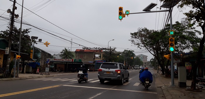 Dua- cum- den- giao- thong- dau- tien- tai- pho- n