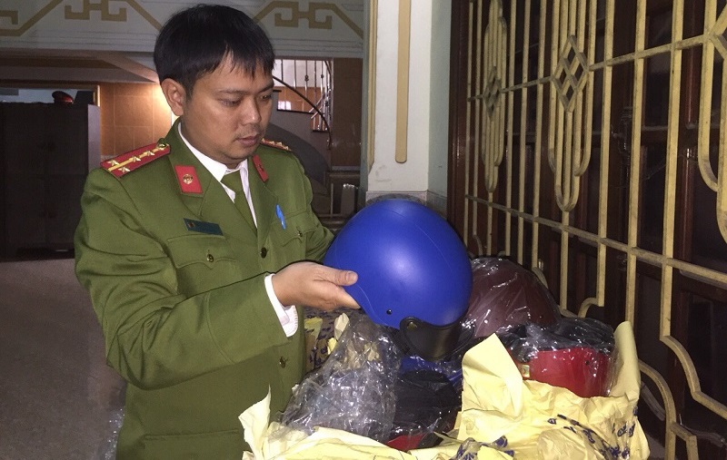 Bat- xe- o- to- cho- hang- tram- MBH- gia- thuong-