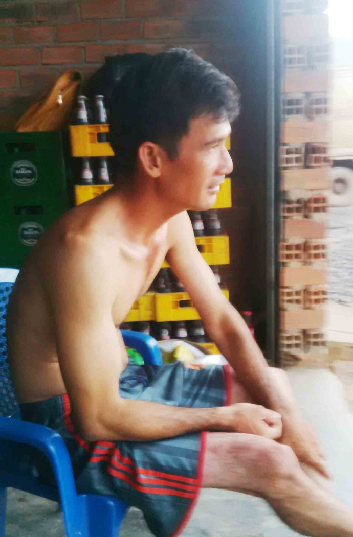 Anh B&eacute; Tư xuất viện về nh&agrave; kể lại bị c&acirc;y nước đ&aacute; đ