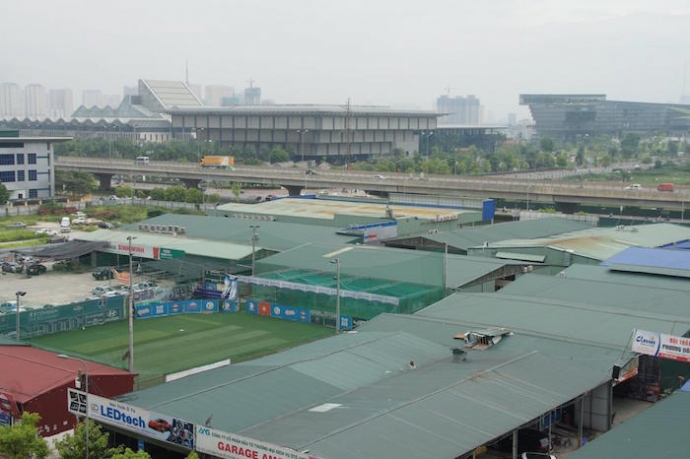 nha-may-san-xuat Bphone