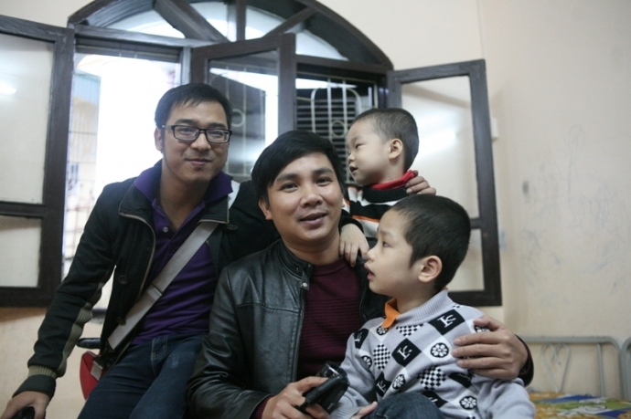 12 tre bi bat coc 11