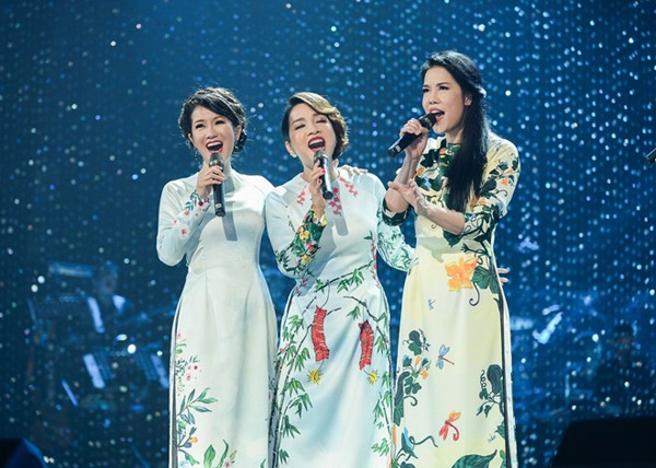 thu phuong ve vietnam bieu dien