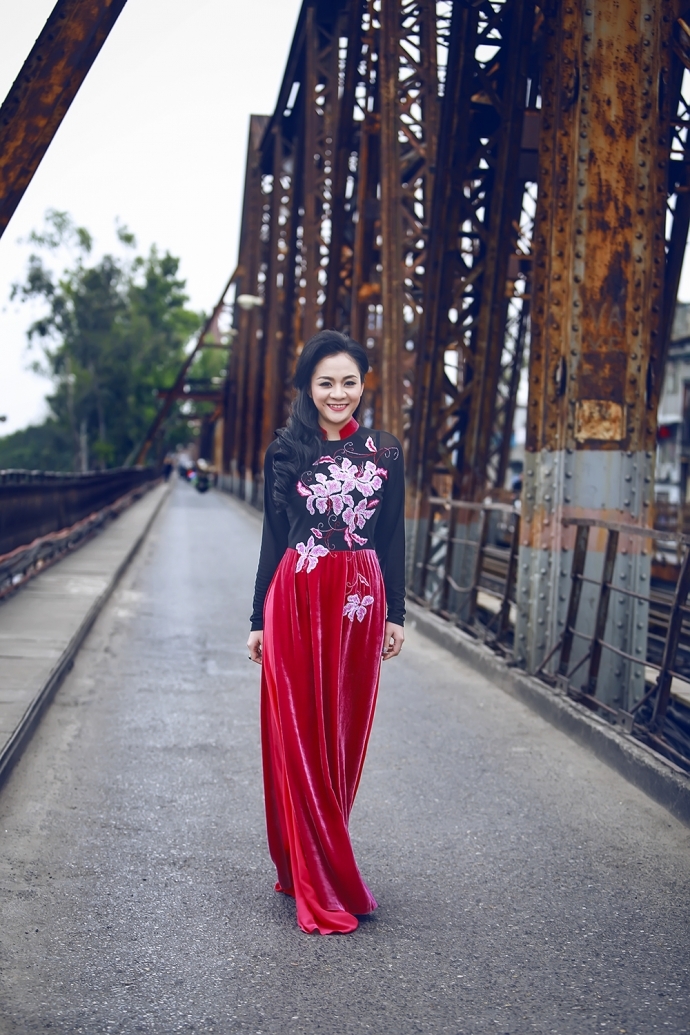 A hau phu nu nguoi viet the gioi  2016 Quynh Mai b