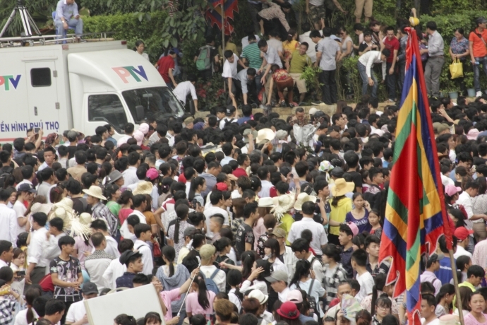 chen len xo day tai den hung baoxaydung.vn