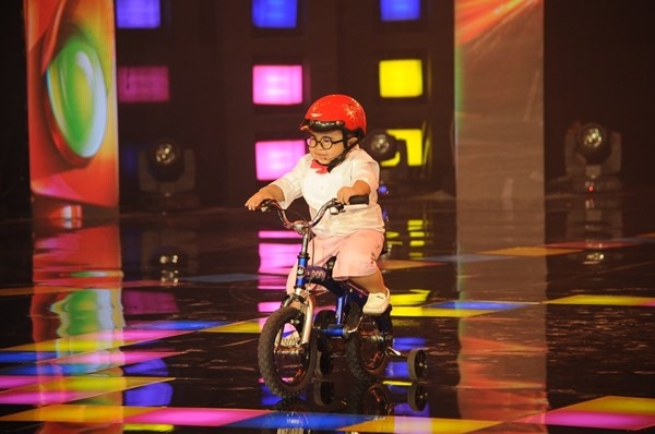 tre em bieu dien baoxaydung.vn