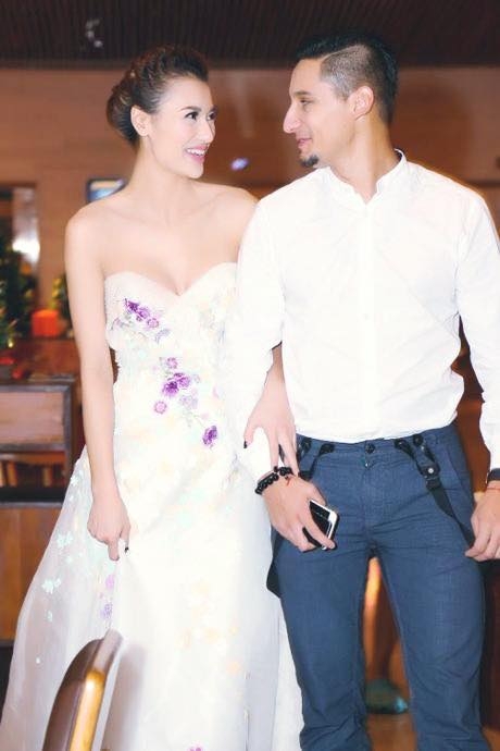 Hong Que mang bau voi ban nhay tay baoxaydung.vn