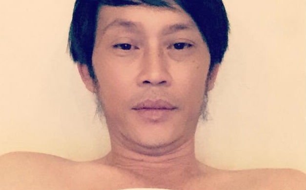 Hoai Linh giuong chieu sexy baoxaydung.vn