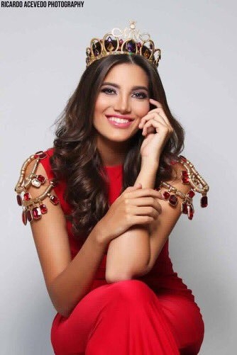 Stephanie Del Valle10